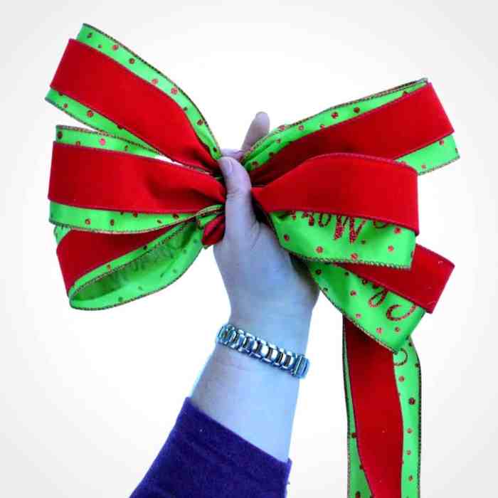 Christmas tree bows diy